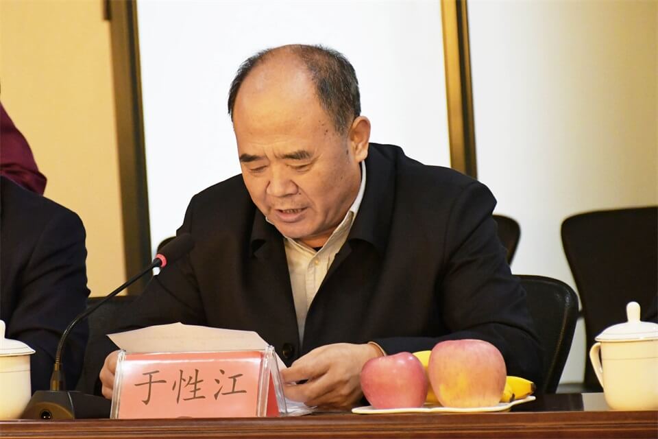 微信圖片_20191116161249.jpg 全國(guó)工具五金標(biāo)準(zhǔn)化分技術(shù)委員會(huì)換屆大會(huì)在威力集團(tuán)舉行(圖12)