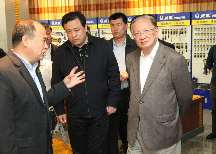 原國務(wù)委員、外交部部長唐家璇視察威力工具集團(tuán)(圖3)