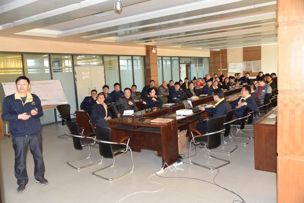 業(yè)務培訓會內(nèi)部_03.JPG 威力工具集團開展多項業(yè)務培訓(圖6)