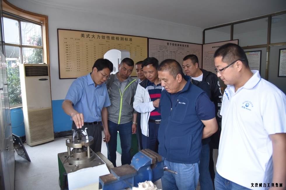 甘肅、青海優(yōu)秀經(jīng)銷商蒞臨威力集團參觀考察(圖6)