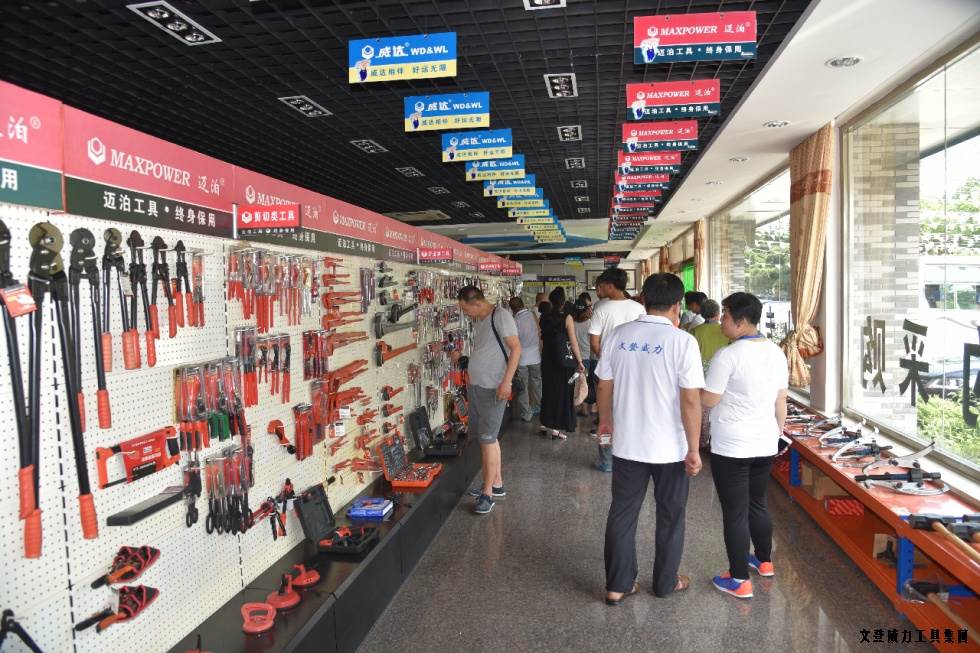 淄博參觀_18.jpg 祥鴻物資公司經(jīng)銷商參觀威力集團(tuán)(圖17)