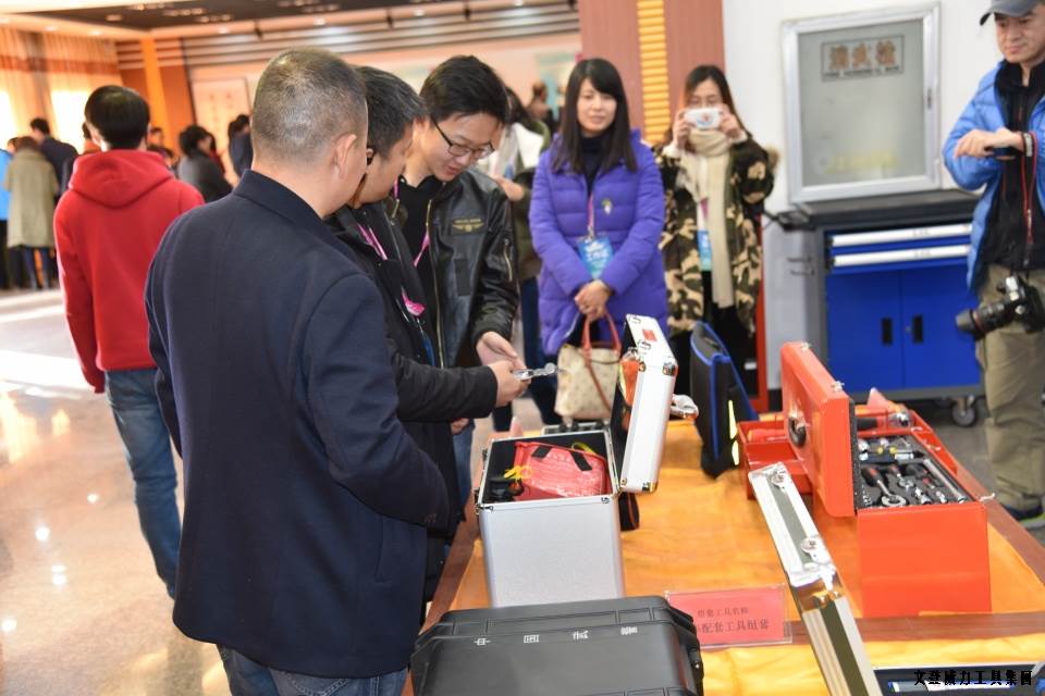 山東網(wǎng)記者采訪(fǎng)團(tuán)_09.JPG “工匠精神 山東制造”全媒體采訪(fǎng)團(tuán)蒞臨威力工具(圖6)