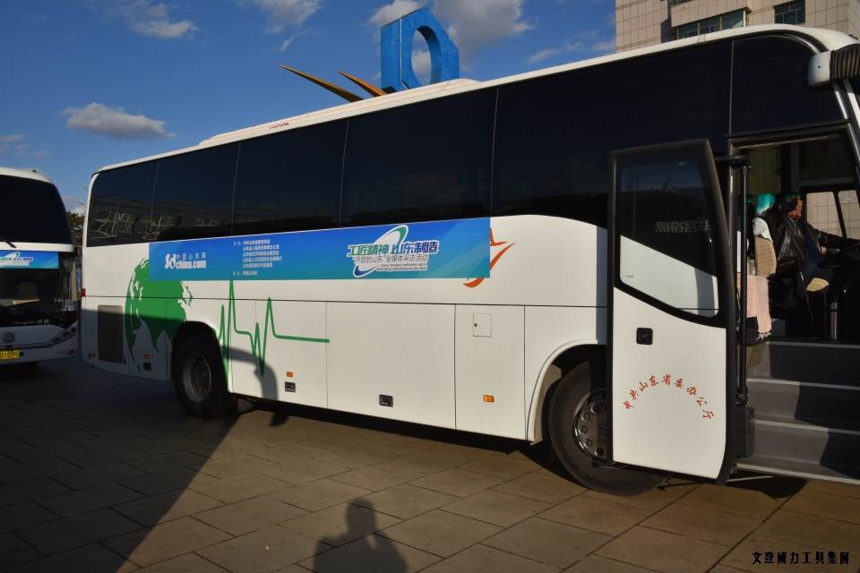 山東網(wǎng)記者采訪(fǎng)團(tuán)_15.JPG “工匠精神 山東制造”全媒體采訪(fǎng)團(tuán)蒞臨威力工具(圖12)