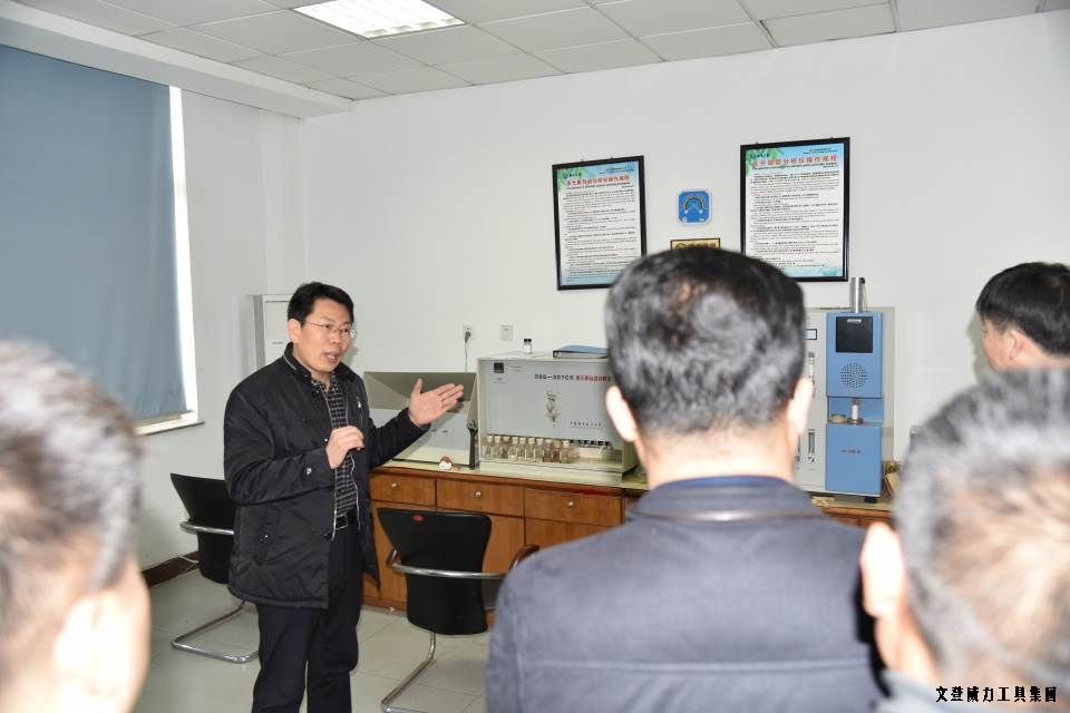 濟南信之盟參觀_03.JPG 濟南汽配協(xié)會一行蒞臨威力集團參觀(圖3)