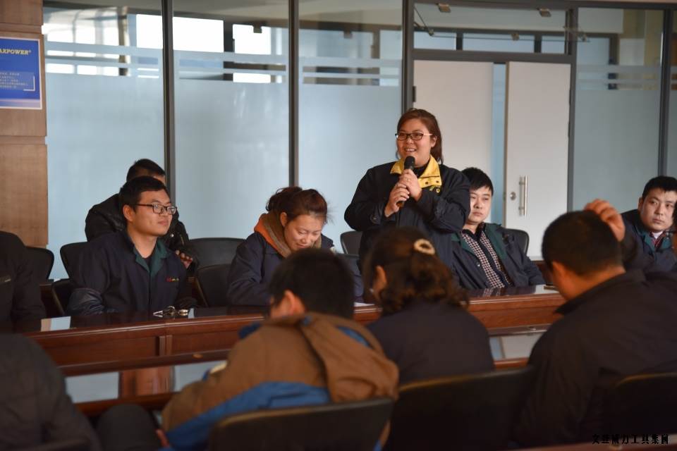 人才座談會(huì)_03.JPG 文登威力工具集團(tuán)舉辦人才座談會(huì)(圖3)