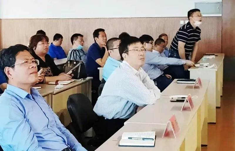 精準服務下基層丨助力企業(yè)穩(wěn)發(fā)展(圖6) 精準服務下基層丨助力企業(yè)穩(wěn)發(fā)展(圖6)